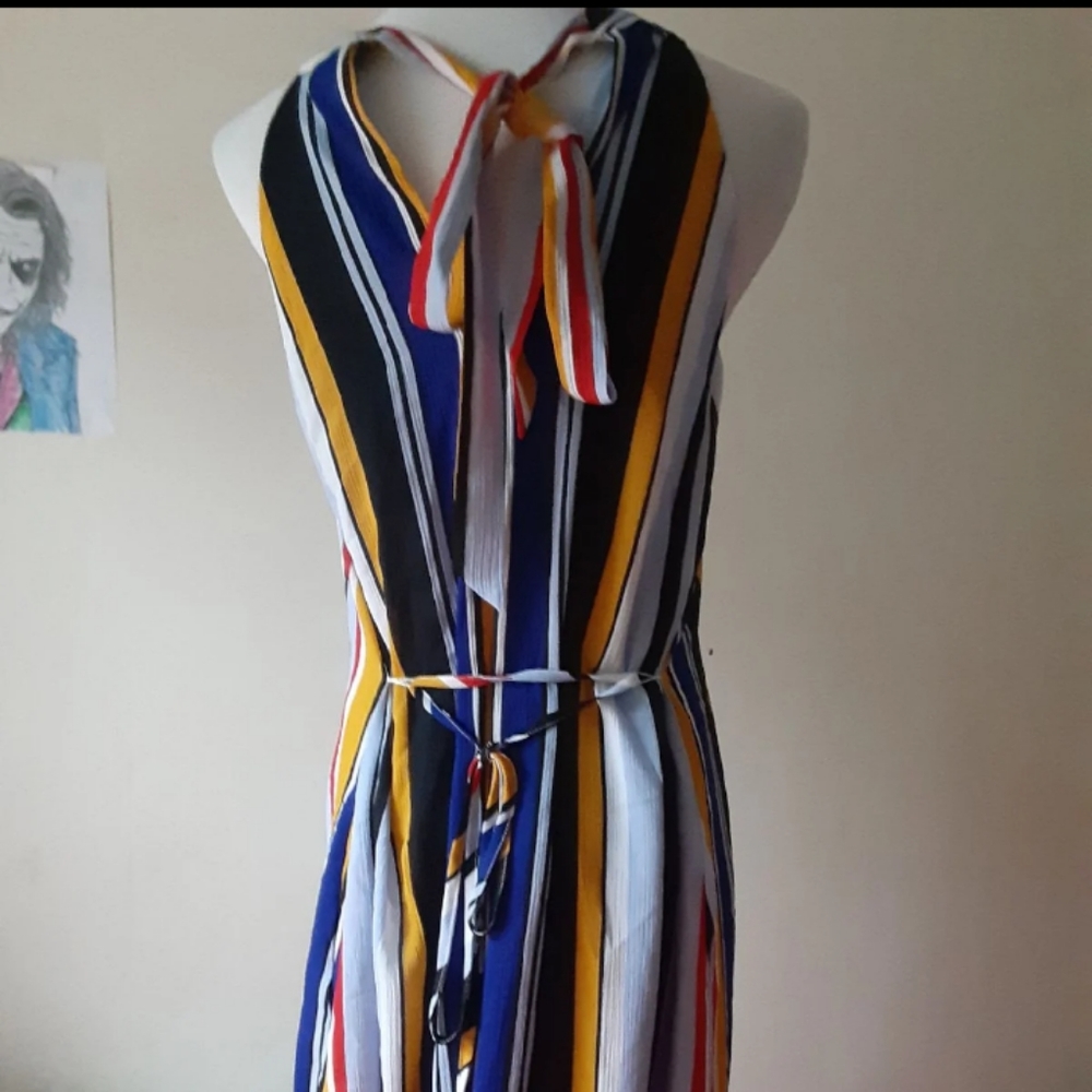 Dress - Picture 2 of 4